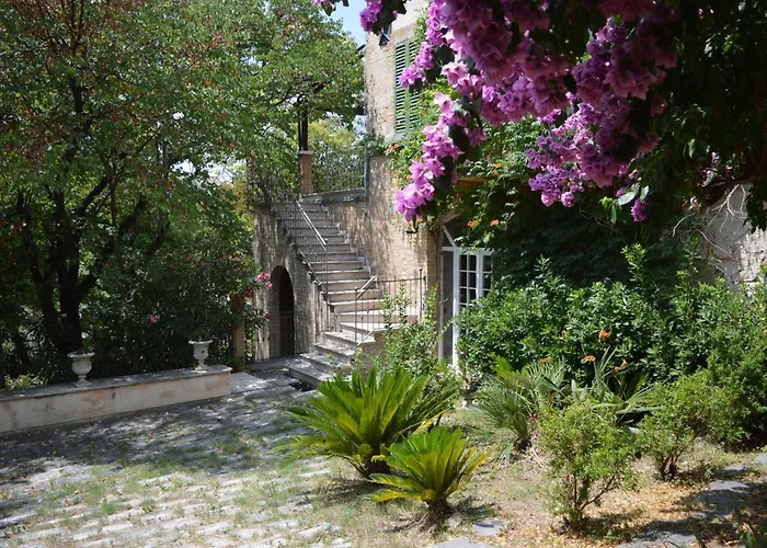 Daire A Casa Della Contessa Maria Torano Nuovo